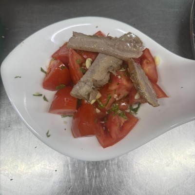 TOMATE  ALIÑADO CON VENTRESCA